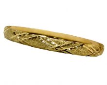 צמיד זהב 14K משולב נצנץ וחריטת יהלום בצורה של מעוינים בעבודת יד (520061)